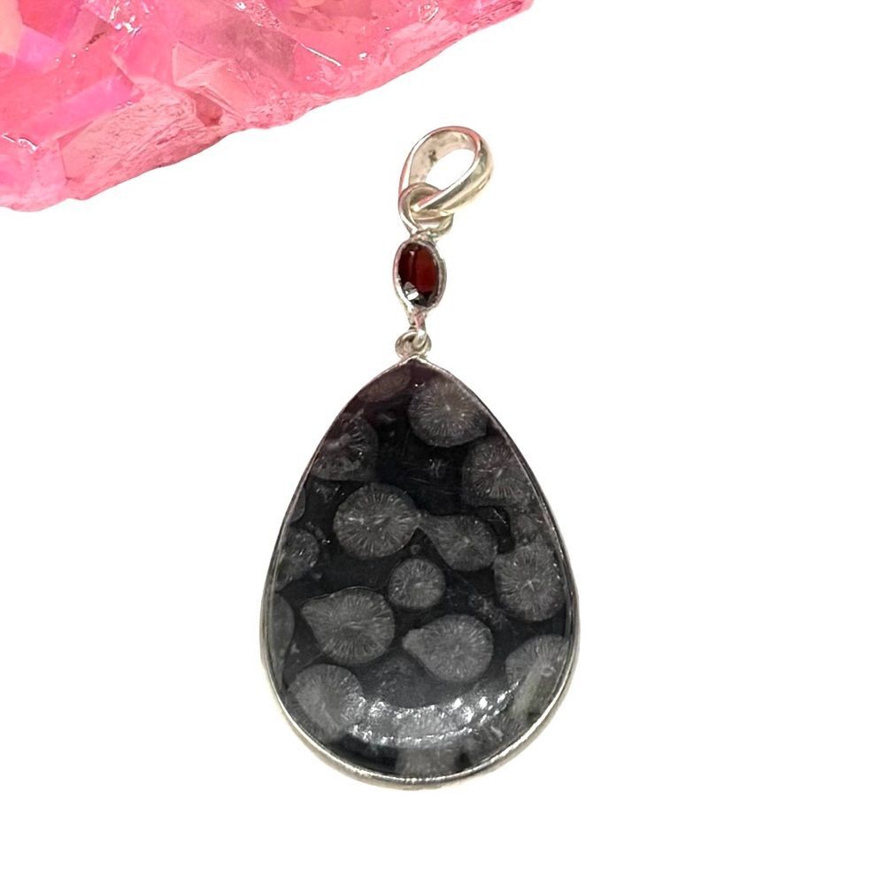 Black Flower Fossil Coral & Garnet Necklace Pendant Solid 925 Sterling Silver